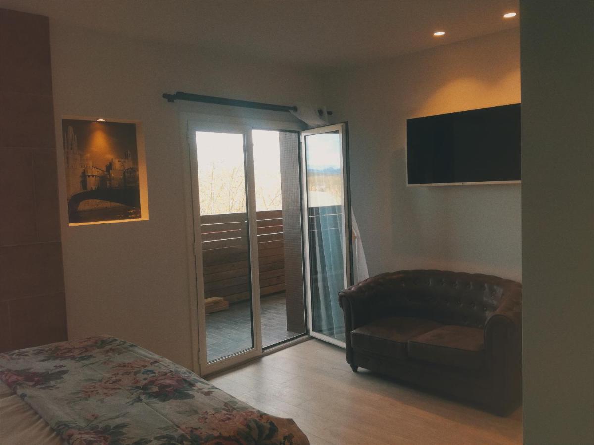 Turistic Girona - Piso De 1, 2 O 3 Habitaciones Kültér fotó